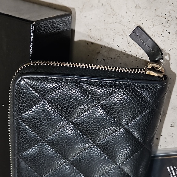 Chanel Caviar Black Zip Wallet - Picture 6 of 10
